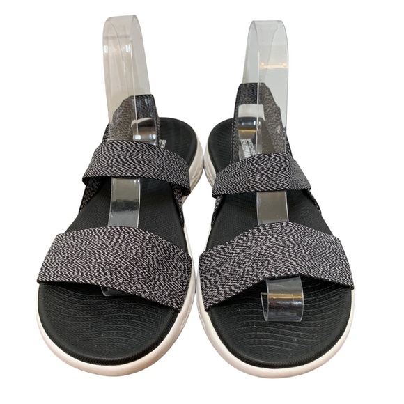 Skechers Gogamax Sandals Womens 8 Black Slip On Comfort Vacation Walking Stretch - Picture 3 of 10
